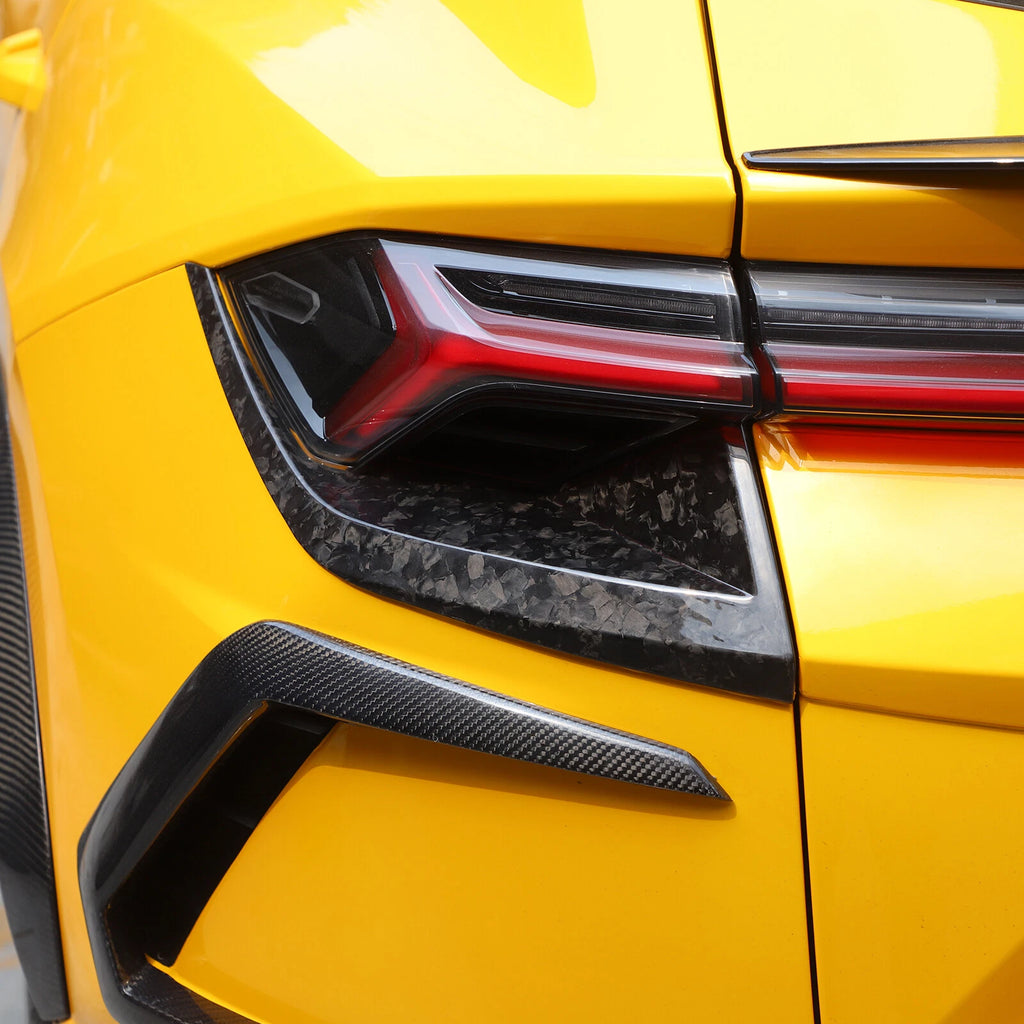 Forged Carbon Fiber Rear Tail Light Lamp Cover Trim For Lamborghni URUS 2018-23